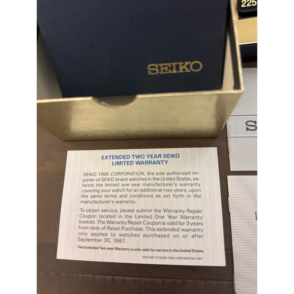 Vintage 1987 Seiko Mickey & Co Disney Watch Box Manuals Warranty Set-No Watch - Picture 4 of 7